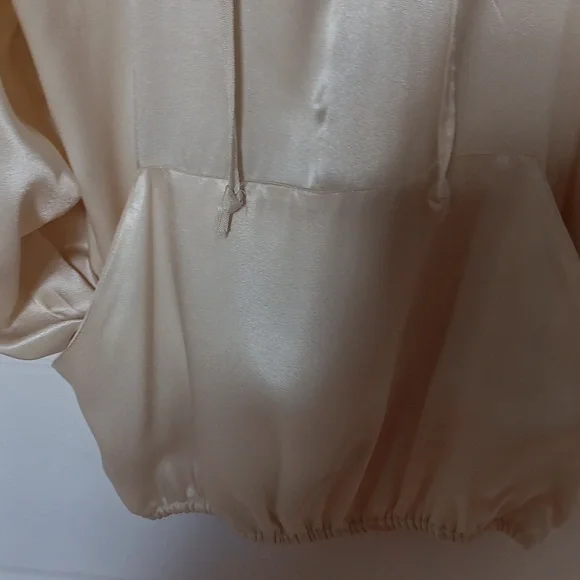 Vintage Cream Satin Pullover Hooded Sweatshirt.Size L - Picture 6 of 14